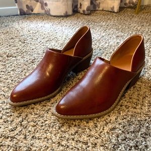 Target Universal Thread, Rylie, Size 8.5